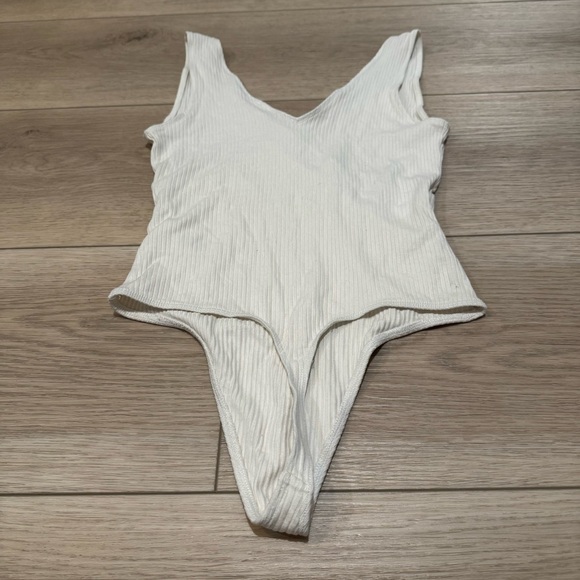 Aritzia Babaton Lido White Ribbed Bodysuit - Picture 6 of 6